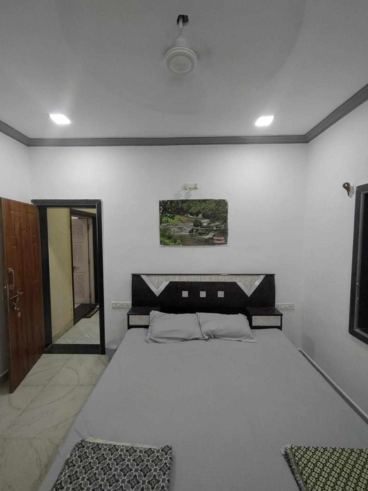Hotel Seafront Murud  Luaran gambar