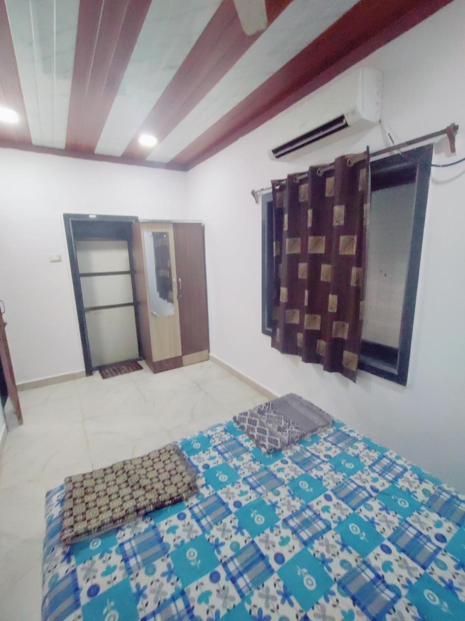 Hotel Seafront Murud  Luaran gambar